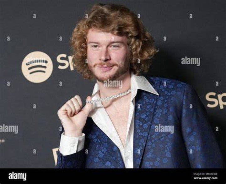 West Hollywood, CA - *EXCLUSIVE* - Yung Miami is all smiles as she arrives to her birthday party in West Hollywood. Upon arrival, she www spotted wearing a huge diamond rock on &ldquo;THAT&rdquo; finger. Did her beau Diddy put a ring on it? Are they secretly engaged? Pictured: Yung Miami BACKGRID USA 4 FEBRUARY 2023 USA: +1 310 798 9111 / UK: +44 208 344 2007 / *UK Clients - Pictures Containing Children Please Pixelate Face Prior To Publication*