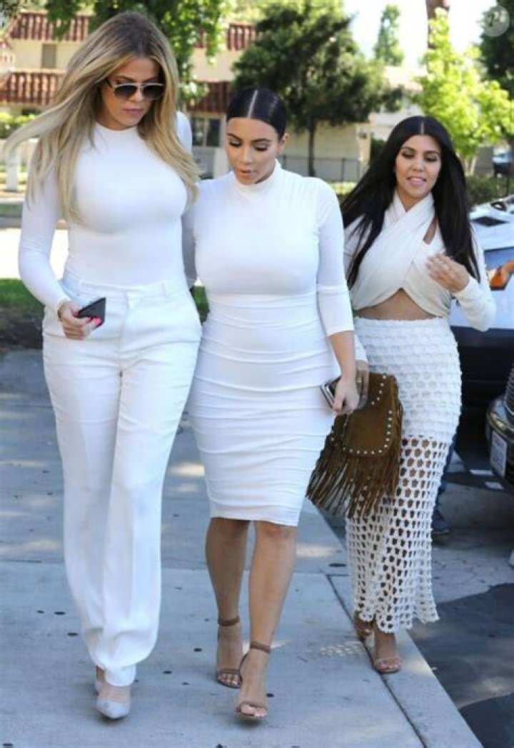 Westlake, CA - *EXCLUSIVE* - Khloe Kardashian and Tristan Thompson go to see 'White Boy Rick' on their Sunday afternoon out together. The duo seem to be attempting a dating lifestyle despite Tristan having cheated on Khloe just months ago. Pictured: Khloe Kardashian, Tristan Thompson BACKGRID USA 16 SEPTEMBER 2018 BYLINE MUST READ: BAHE / BACKGRID USA: +1 310 798 9111 / UK: +44 208 344 2007 / *UK Clients - Pictures Containing Children Please Pixelate Face Prior To Publication*