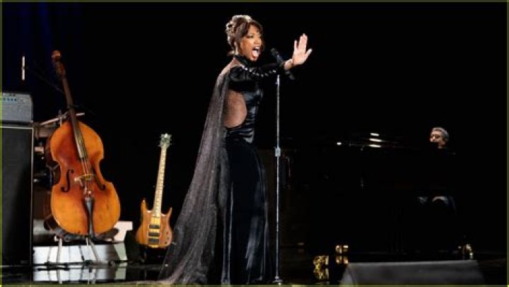 Whitney Houston Dazzles