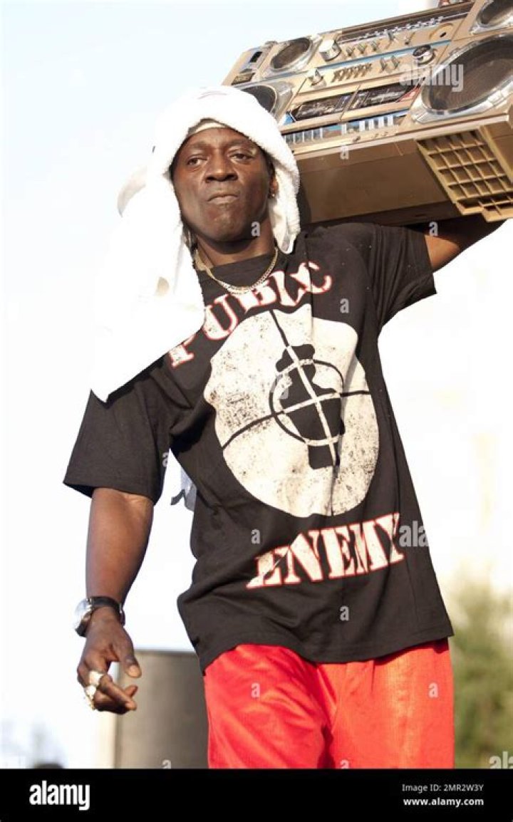 William Drayton Jr., Flavor Flav, Dazyna Drayton, H2Flee. William Drayton Jr., left, Flavor Flav, Dazyna Drayton and H2Flee attend the premieres of We TV's "Growing Up Hip Hop: New York" and "Untold Stories of Hip Hop" at The Paley Center, in New YorkWe TV's "Growing Up Hip Hop: " and "Untold Stories of Hip Hop" Premieres, New York, USA - 19 Aug 2019
