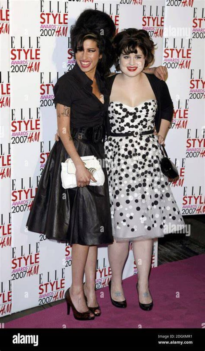 072611_winehouse_XPOSURE_KELLY_OSBOURNE_1-14