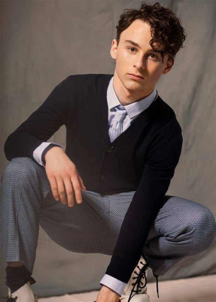 Wyatt Oleff On His Shadow Man Theory