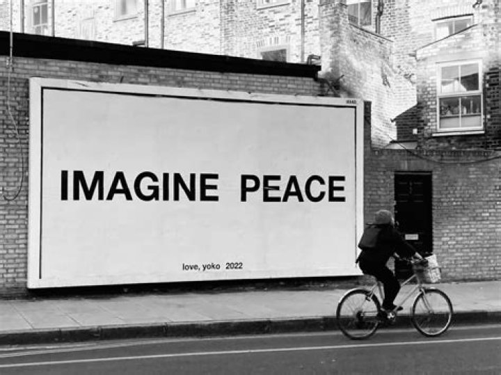Yoko Ono Holds An &lsquo;Imagine&rsquo; Sign