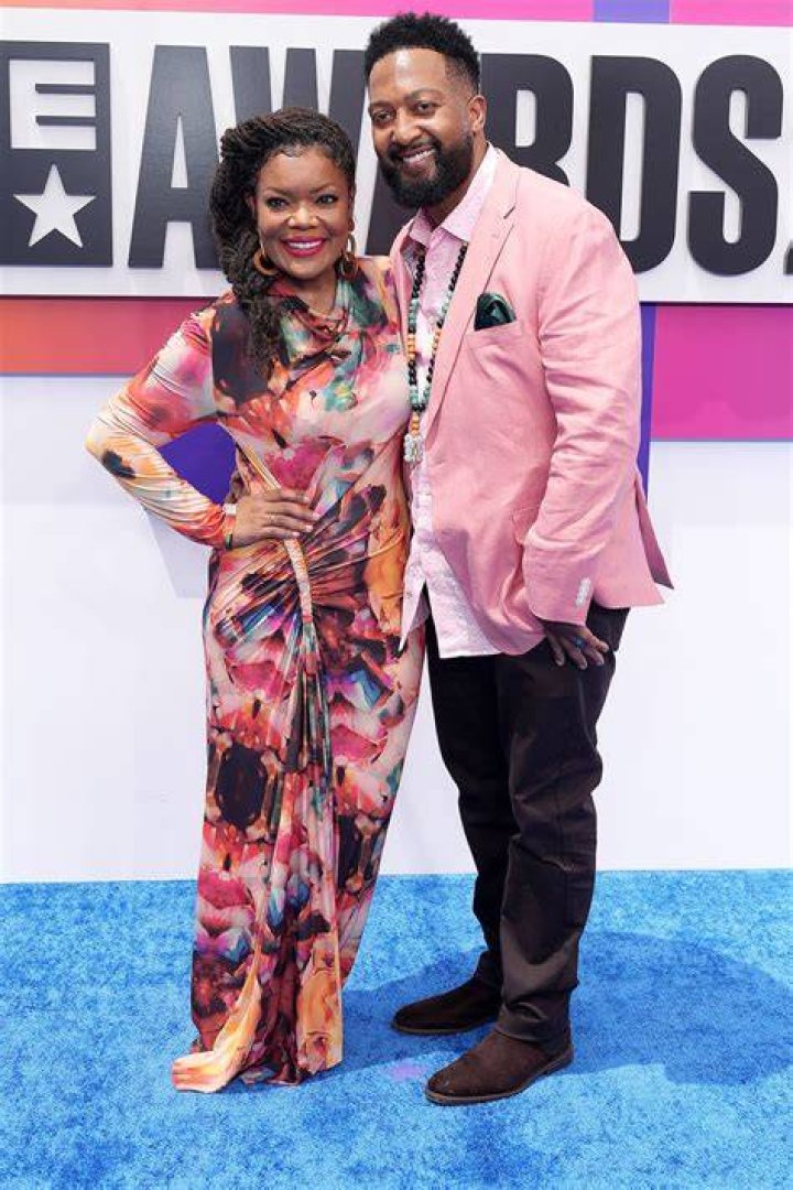 Yvette-Nicole-Brown-BET-Awards-2016